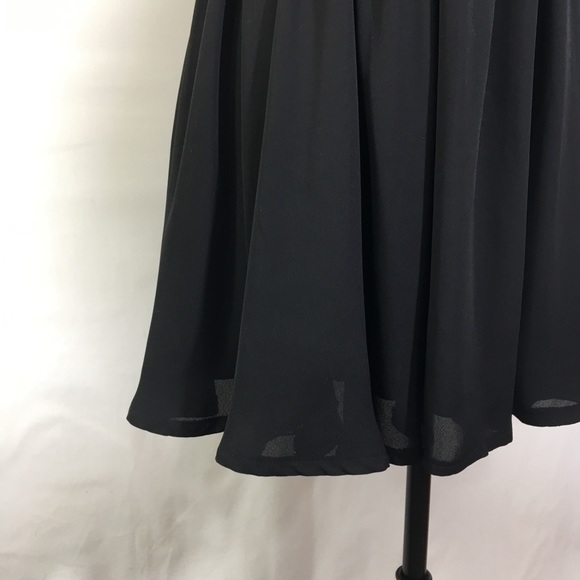 Dress - Picture 4 of 5